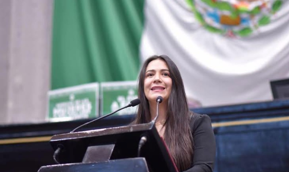 Veracruz State Representative Montse Ortega exposed irregular practices within the Morena party